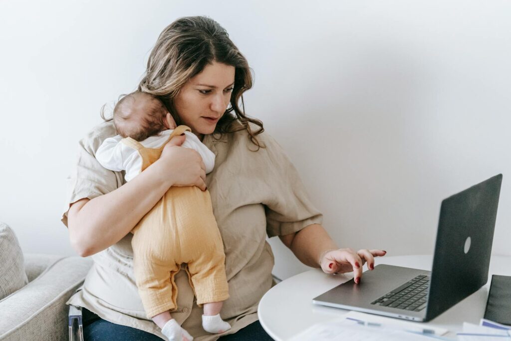 busy parents orang tua yang sibuk